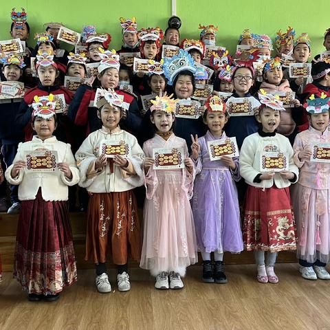 童趣“无纸”境 闯关“无笔”强——二年级数学期末无纸笔测试活动