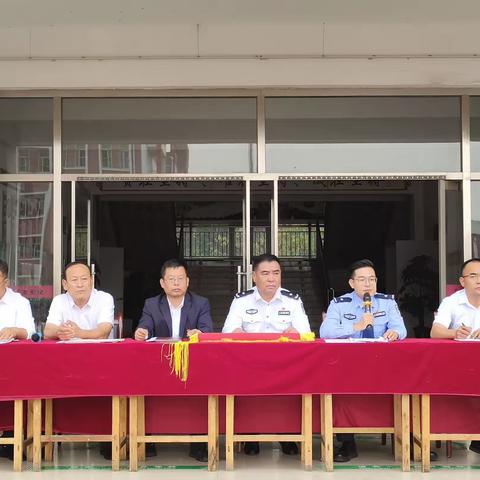 遵纪守法护生命未来 警校共建创平安校园——沧县马连坦中学召开遵纪守法专题讲座