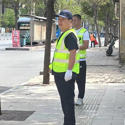 交巡警支队交通设施服务中心：旧护栏拆卸与清理工作纪实