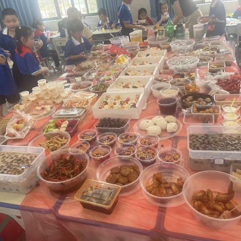 品中华美食文化，享校园美好“食”东湖小学2201班六一美食节