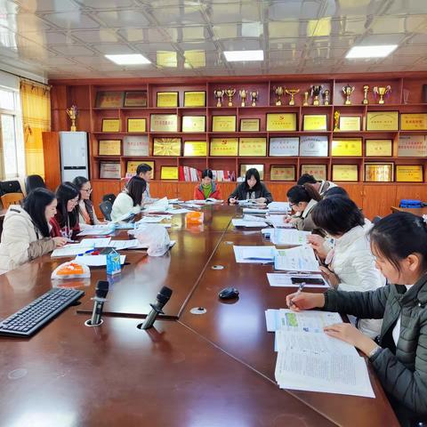 蓄势待发，扬帆起航——五年级数学科组教研活动