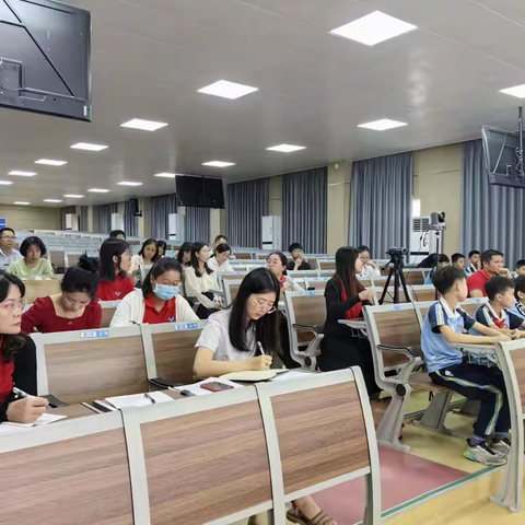 借教研的风，开教学繁花——柏塘中心小学六年级数学科组六月份沙龙活动