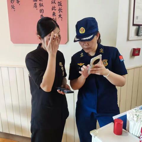 龙华区消防救援大队开展“五一”节日期间餐饮场所消防安全专项检查
