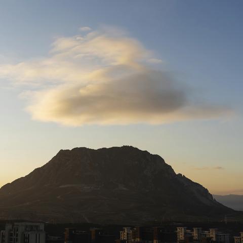 鸡鸣山