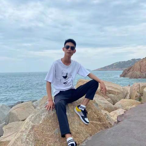 无目标的努力，有如在黑暗中远征——一月份榜样人物罗庚明
