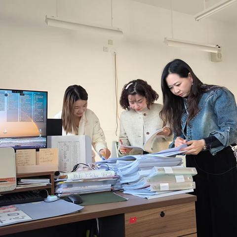 过程展评靓影姿，中期督查促成长——澧县芙蓉学校“青蓝工程”过程性资料考核