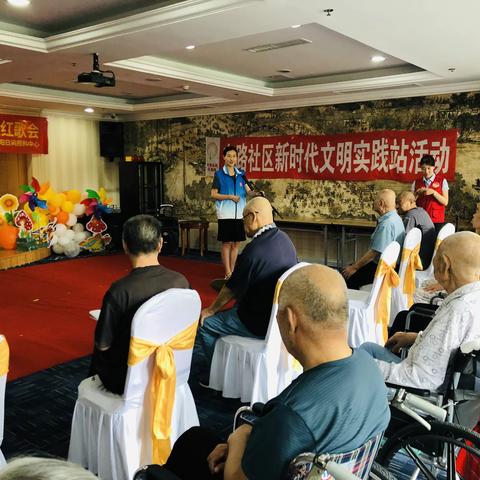 槐荫区南辛庄街道东路社区 开展有害垃圾收集宣传活动