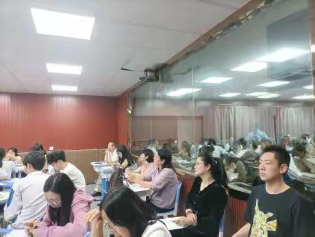 赋能语篇分析，深耕阅读教研