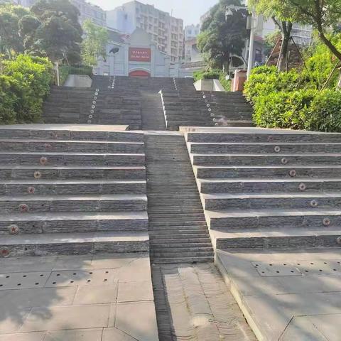 【红花岗区市政环卫处广场所】节后迅速“收心”，工作更“用心”