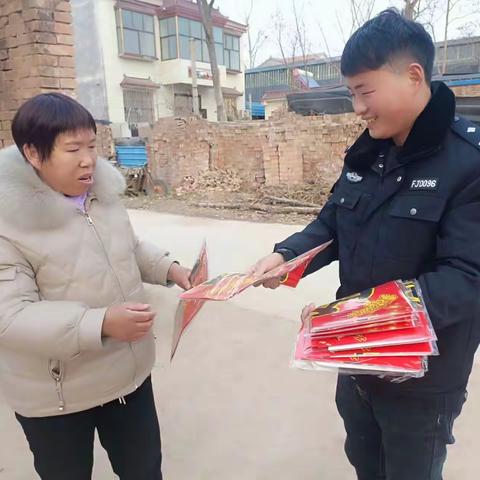 红庙镇开展“迎新春送对联”活动