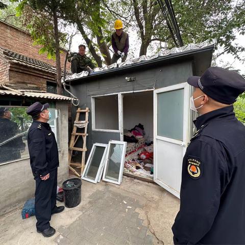 香山街道综合行政执法队开展国家植物园周边环境整治专项行动