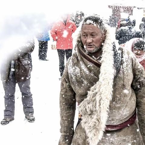 祖国繁荣昌盛   人民安居乐业