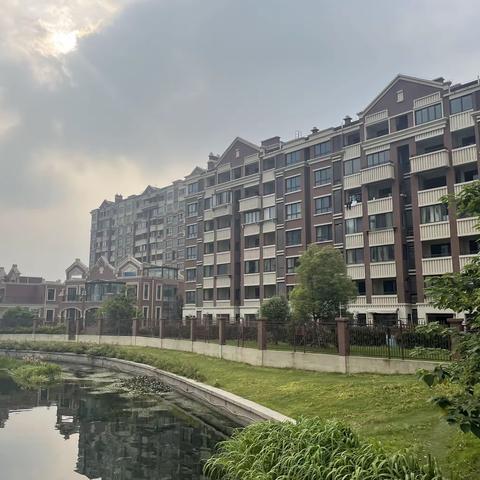 荣万家观湖景园物业服务中心二零二三年五月服务月报