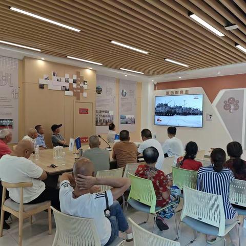 观看 9.3 大阅兵  共忆抗战历史  共筑爱国情怀