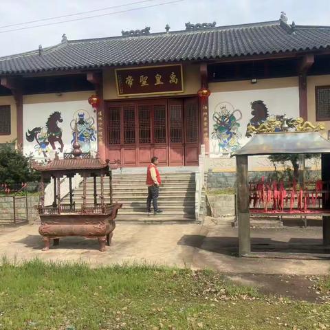 清明守岗护平安 筑牢辖区消防安全防线