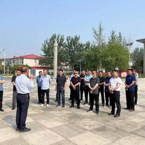 【学习楷模 树立标杆】张三寨镇到濮阳县西辛庄观摩学习