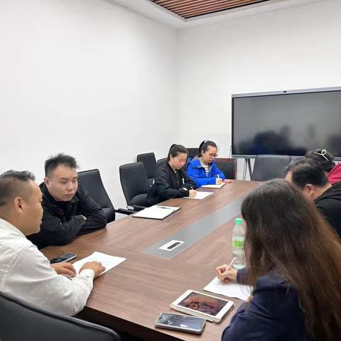 长延堡街道联合华城社区开展国庆中秋安全大检查