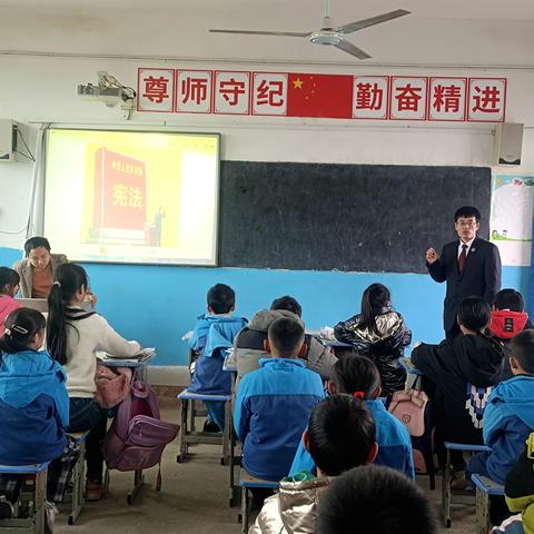 柘港乡：宪法宣传进校园 护航青春助成长