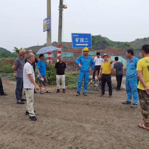 七叉镇指导组到红峰村检查指导农村“三资”问题整改工作