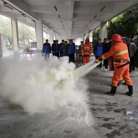 强化安全意识，提升安防水平——湘南中学开展2025年上期安保人员职业技能培训