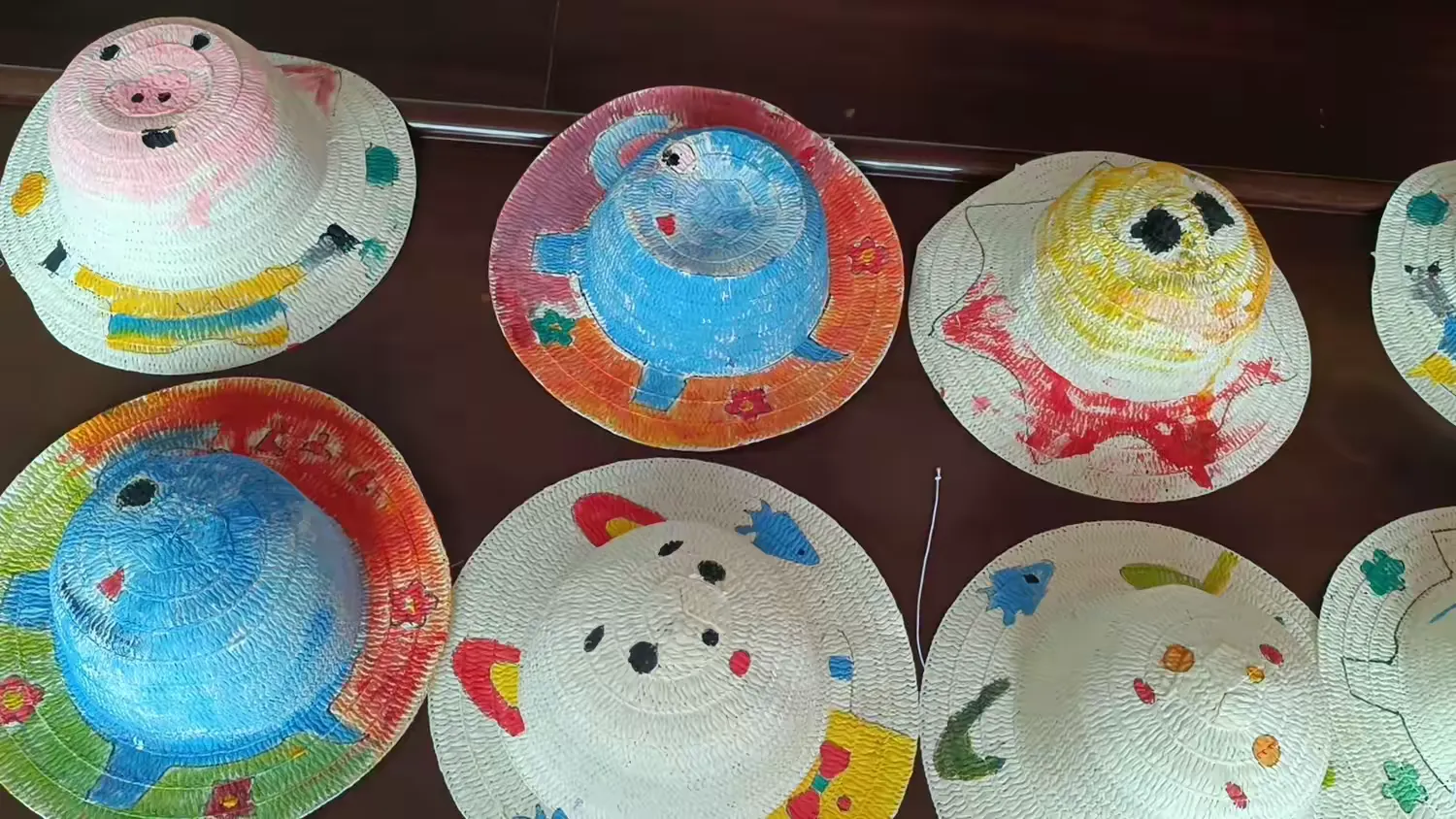 简篇-于都县新陂乡高田村阳光驿站开展“时光献礼 为爱加冕”母亲节主题活动
