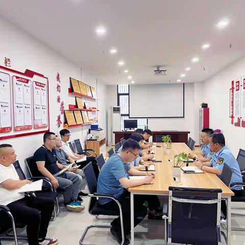 严纪律 转作风 优服务 ——西咸新区市场监管局沣东分局段智副局长一行深入督导上林所作风纪律建设