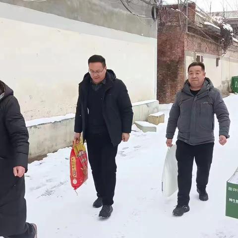 学思想强党性，走基层暖民心---洛宁县城郊乡党支部开展2024年第二个党员主题活动日