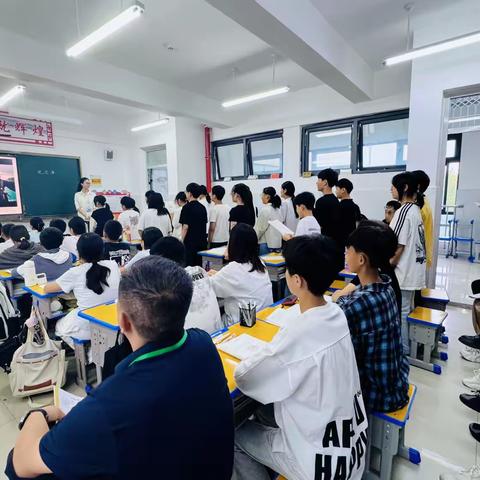 临颍一高第二附属学校七年级语文教研组公开课活动纪实