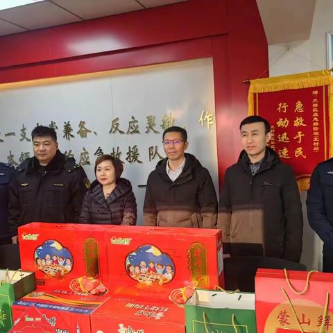北村街道到天桥区应急联防站（北村站）开展节前慰问