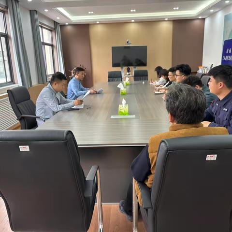 北村街道召开极端大风天气防范应对工作部署会