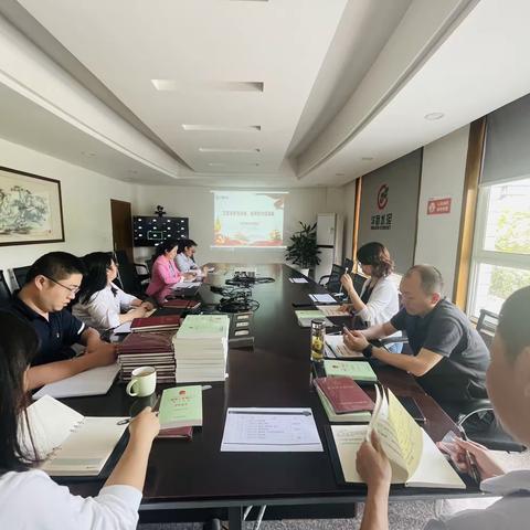 中部区域机关支部开展“立足本职当先锋、奋发有为促发展”主题党日活动