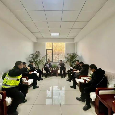 【铜川公安】铜川市交安委组织召开210国道王益段隐患治理工作专题会议