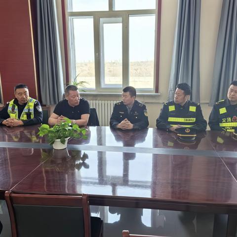 联勤联动 保障高速交通安全