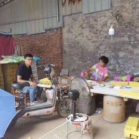 蔡庄镇入户开展反邪教工作