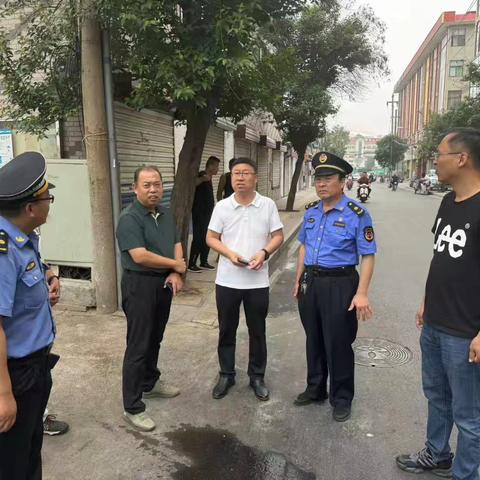 联合整治  焕新支路街巷