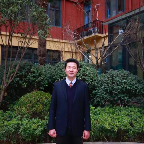 名师领航促成长，见贤思齐共芬芳——咸阳市高新一中高中部举行第十期“名师展示课”