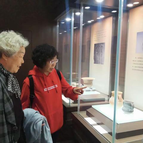 探寻历史足迹 感受文化魅力——千佛山街道党群服务中心组织老年大学学员参观济南市博物馆