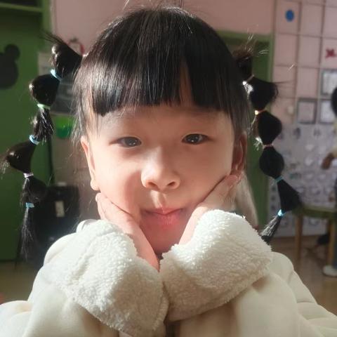 小小蔚然，慢慢长大