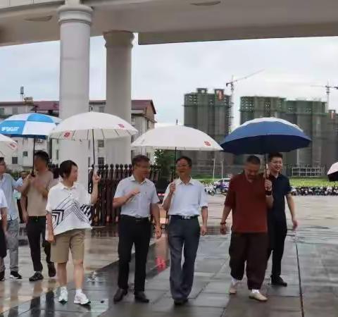 学精神  促发展——南城一中8月份“主题党日”活动综述