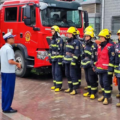 消防培训进小区    实操演练提能力——新城街道盘河路社区开展消防培训及演练活动