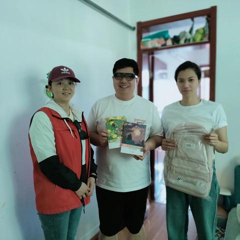 情暖童心，阳光成长—— 北村街道“六一”前夕走访慰问困境儿童