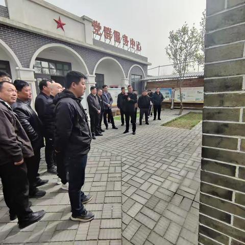 陈曹乡组织观摩学习，促进人居环境提升