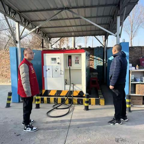 “聚焦安全隐患”——大潘社区严查辖区内某非法私油加油行为