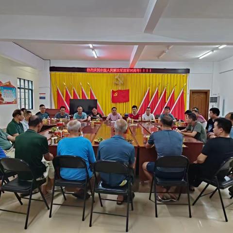 新市村委会开展“八一”建军节慰问活动