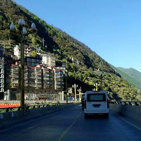 甘孜阿坝休闲游（五）——海子山姊妹湖