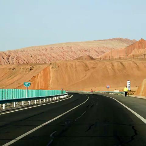 甘进青出新疆之旅（三）——艾丁湖