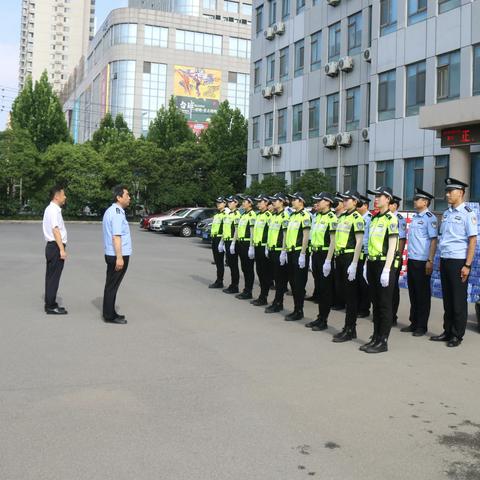 中国工商银行邯郸分行到交巡警渚河大队 开展“夏送清凉”慰问活动