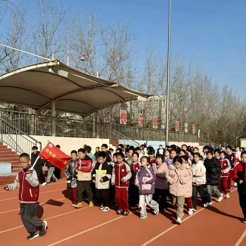 锐意进取，努力拼搏——昌乐县经济开发区小学四年级（1）班风采展示