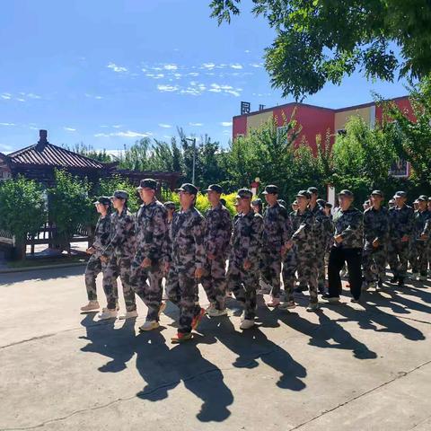 “迷彩青春·扬帆起航”阳高县职业技术学校军训及入学教育