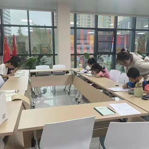 桥西区红旗街道汇圆街社区工会联合会开展“暑期少年儿童公开日”特色活动